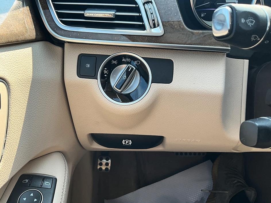 Used 2014 White Mercedes-Benz E 350 image 18
