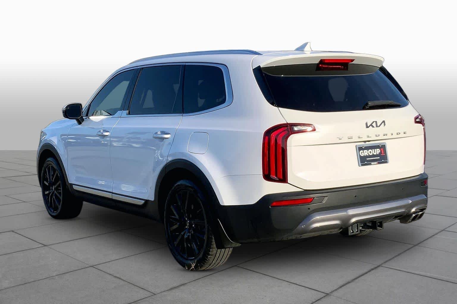 Used 2022 Glacial White Pearl Kia SX image 11
