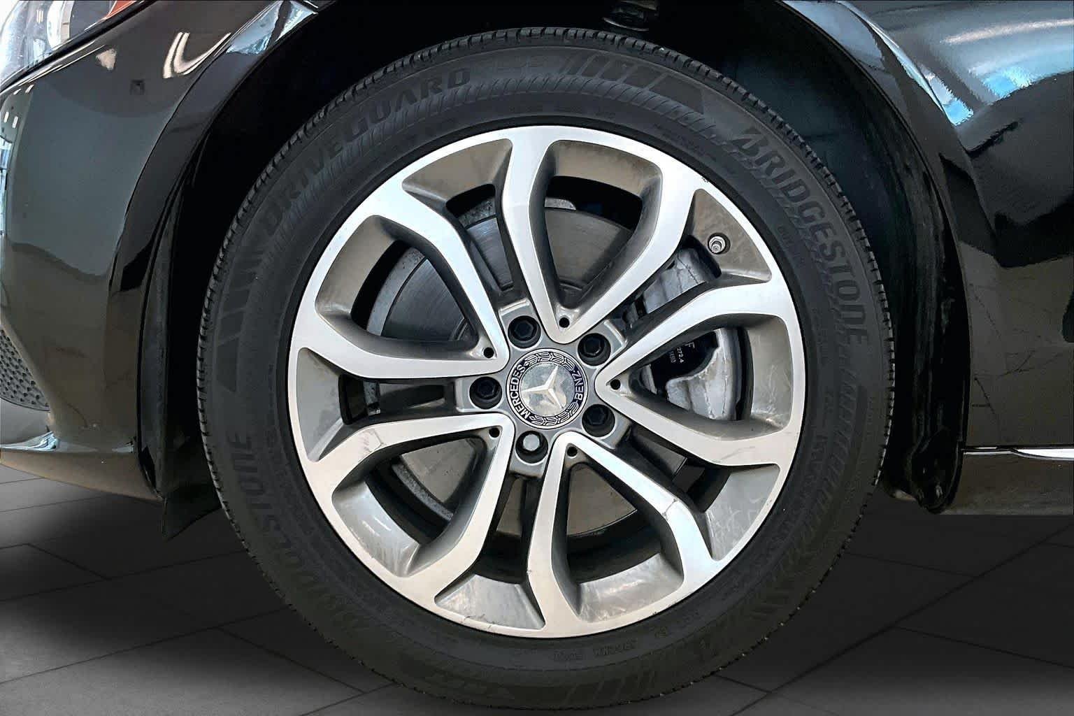 Used 2015 Black Mercedes-Benz C 300 image 10