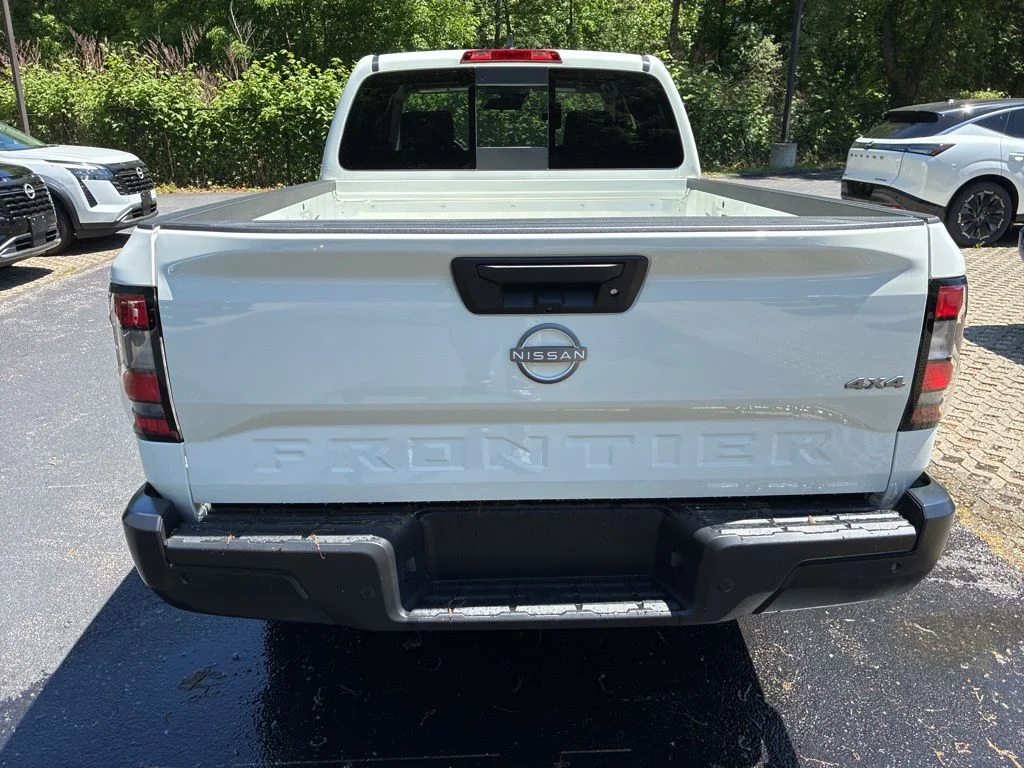 New 2026 Glacier White Nissan King Cab® S image 6