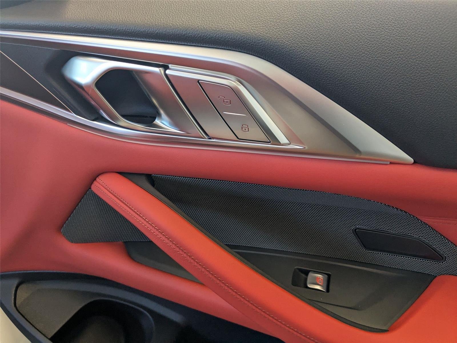 New 2026 Alpine White BMW Competition xDrive image 36