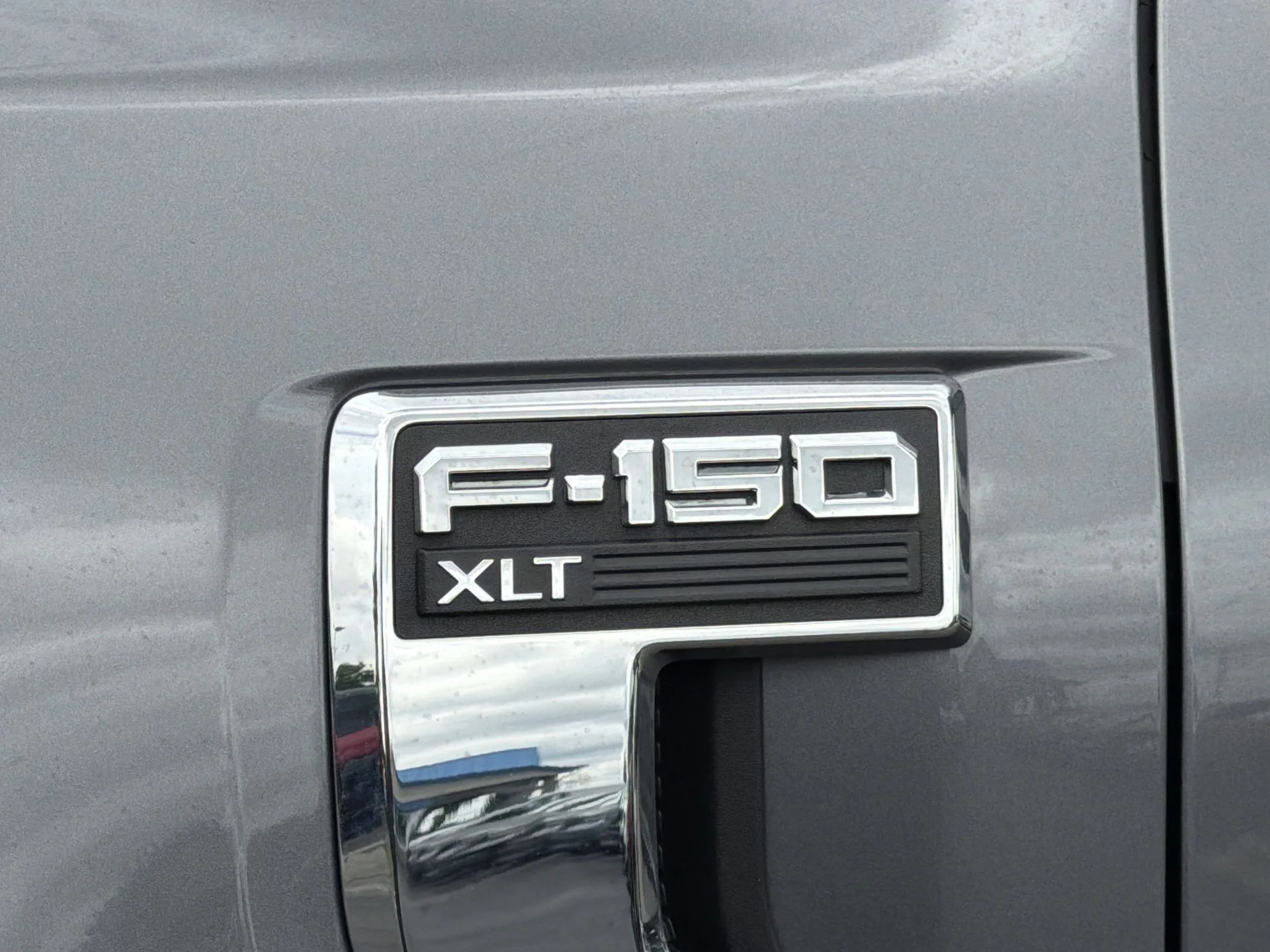 Certified Used 2024 Gray Metallic Ford XLT image 33