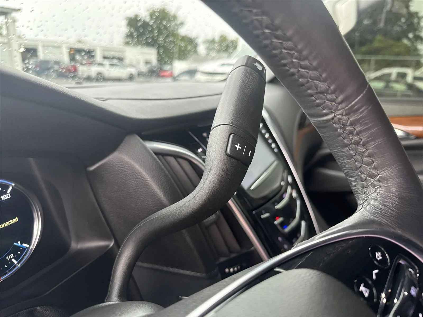Used 2020 CRYSTAL WHITE TRICOAT Cadillac Premium Luxury image 24