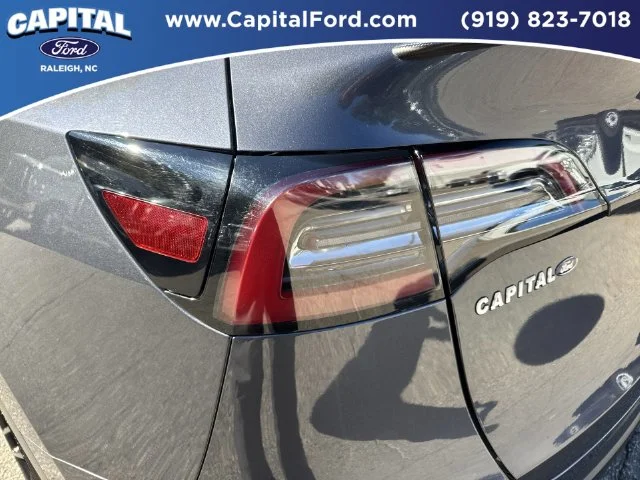 Used 2023  Tesla Performance image 15