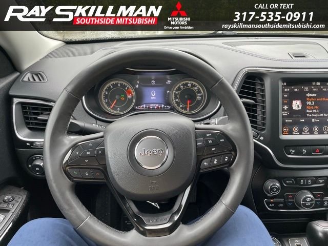 Used 2023 Black Jeep Altitude image 13