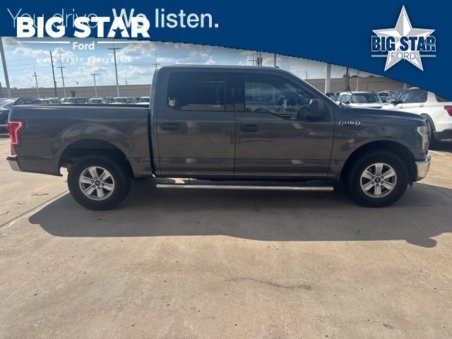 Used 2016 Black Ford XLT image 1