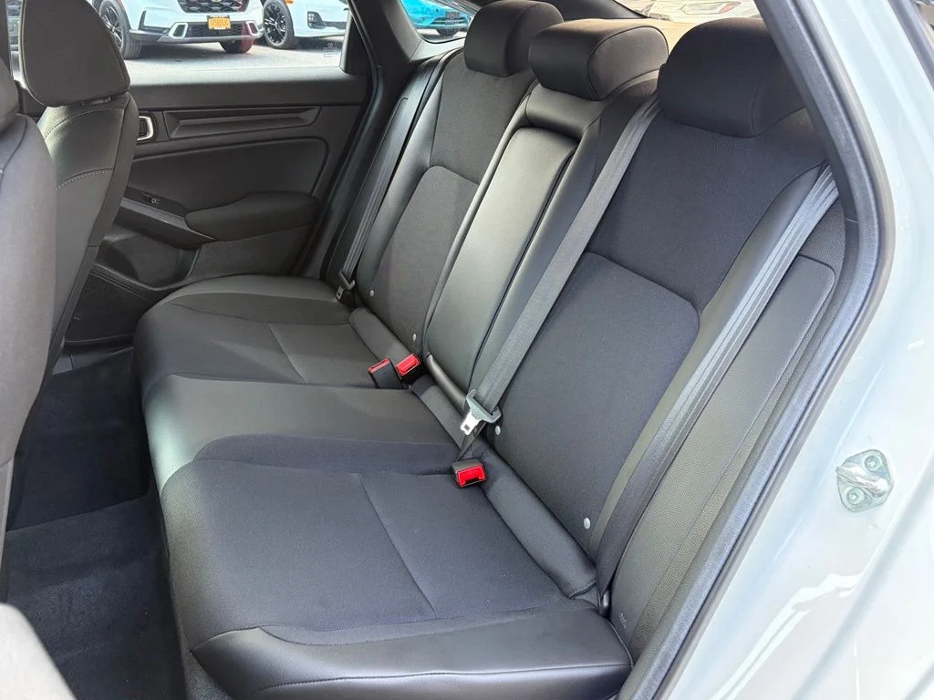 2025 Honda Civic Sport - Photo 23
