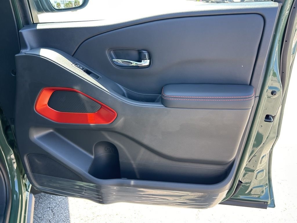 2025 Nissan Frontier PRO-4X - Photo 37