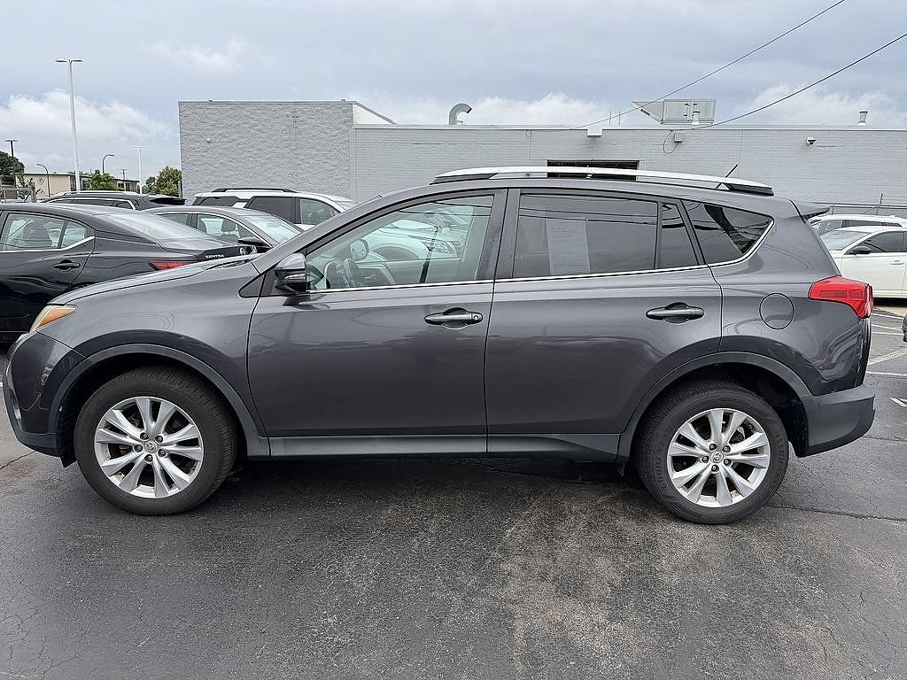 Used 2013 Magnetic Gray Metallic Toyota Limited image 2