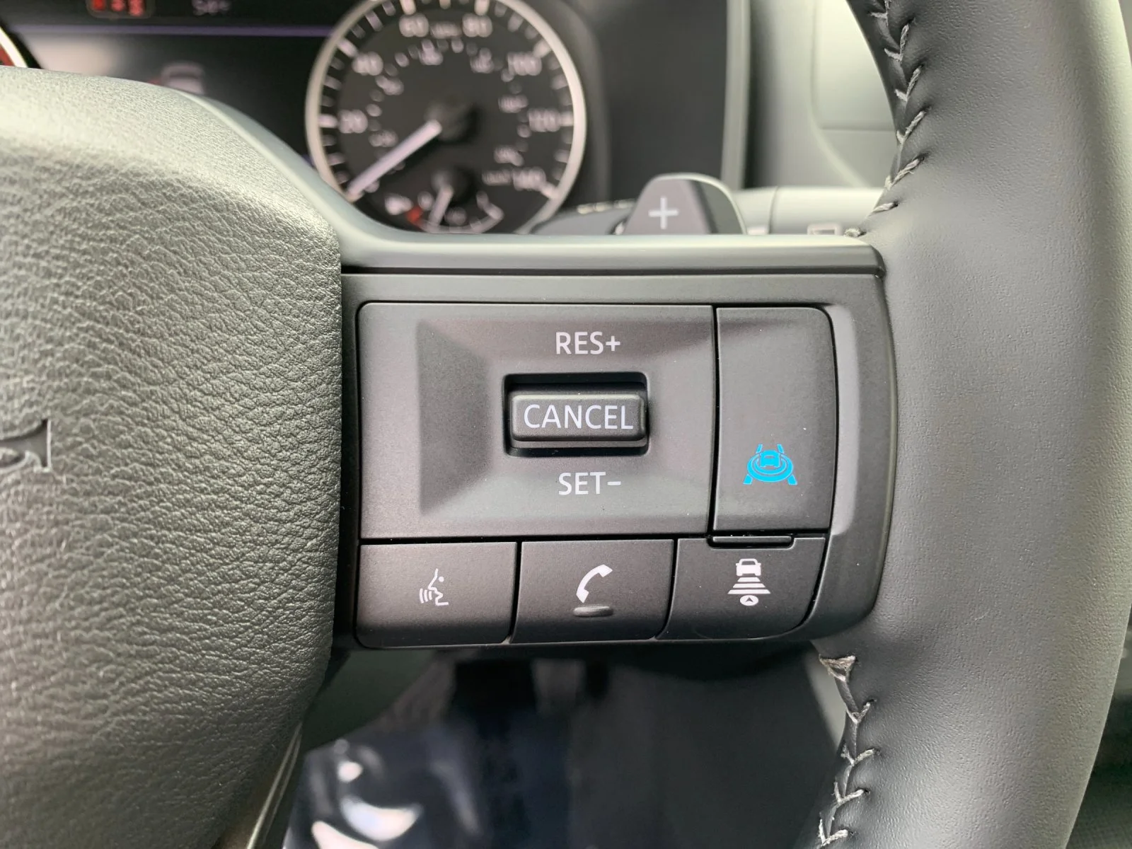 New 2026 Boulder Gray Pearl Nissan SV image 27