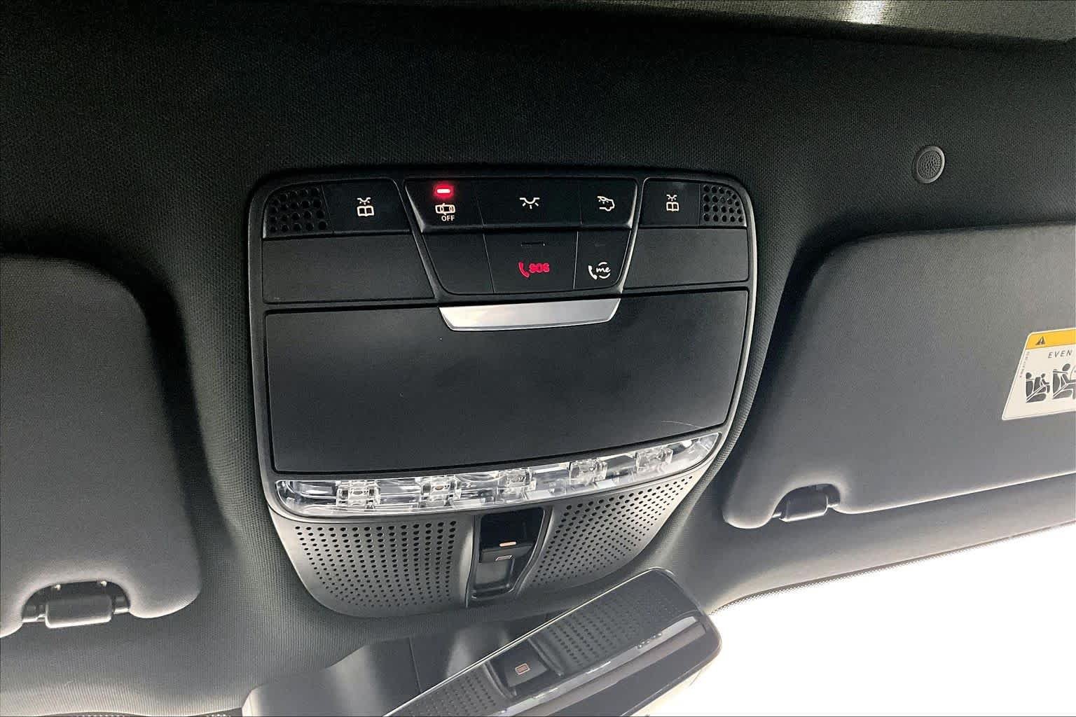 Used 2022 Black Mercedes-Benz GLC 300 image 31