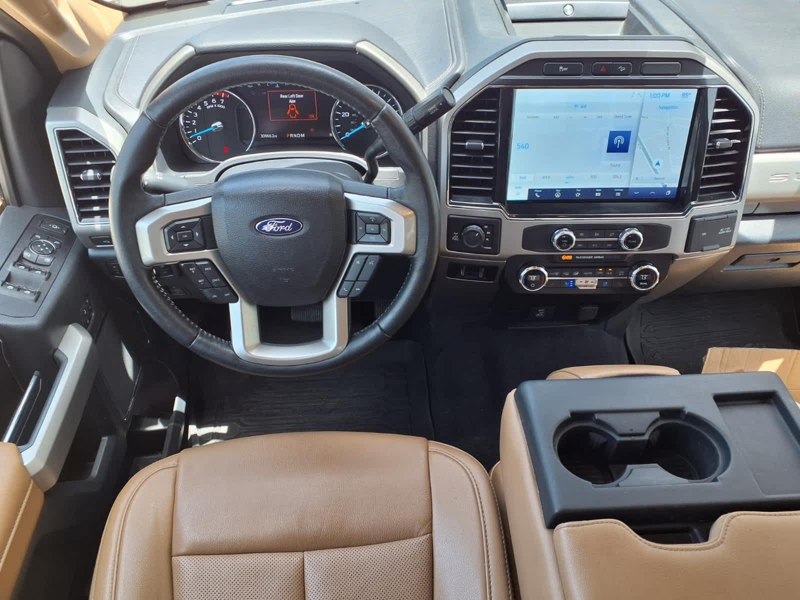 Used 2022 Star White Metallic Tri-Coat Ford LARIAT image 23