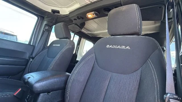 Used 2018 Gray Jeep Sahara 4x4 image 11