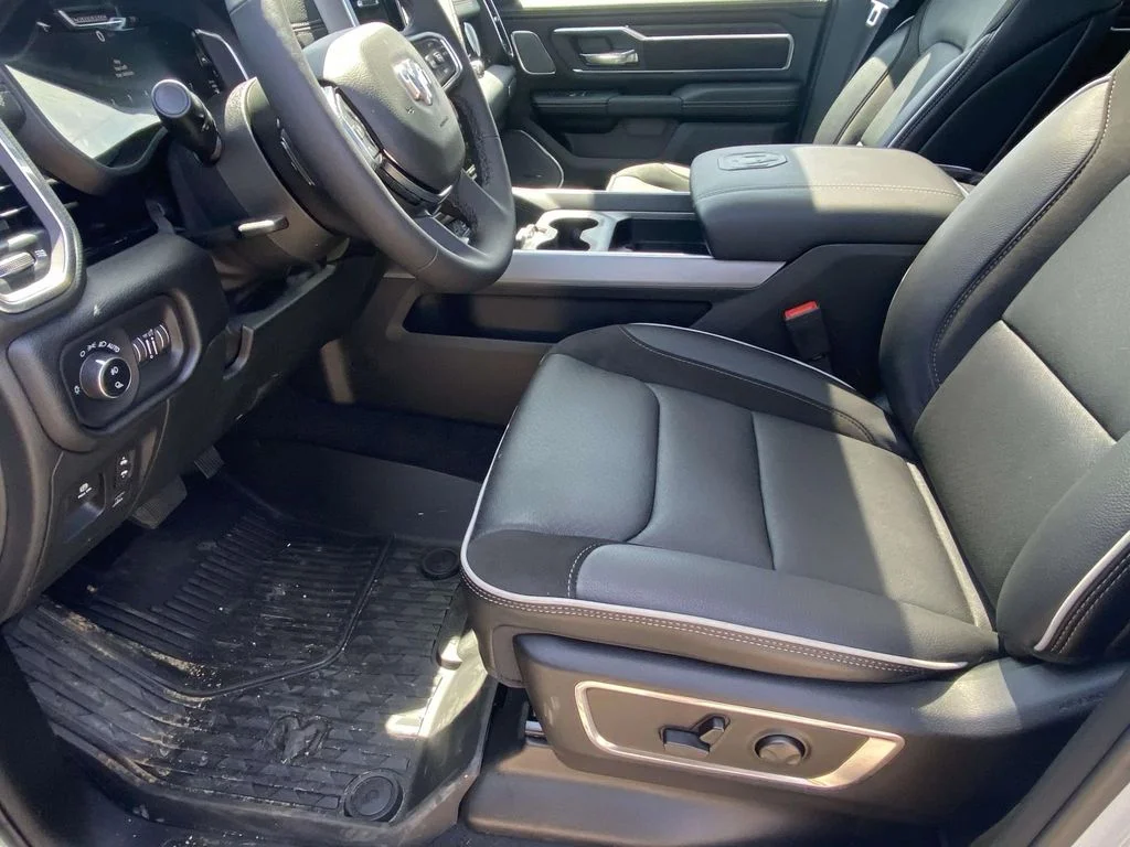 2026 RAM 1500 Laramie - Photo 11