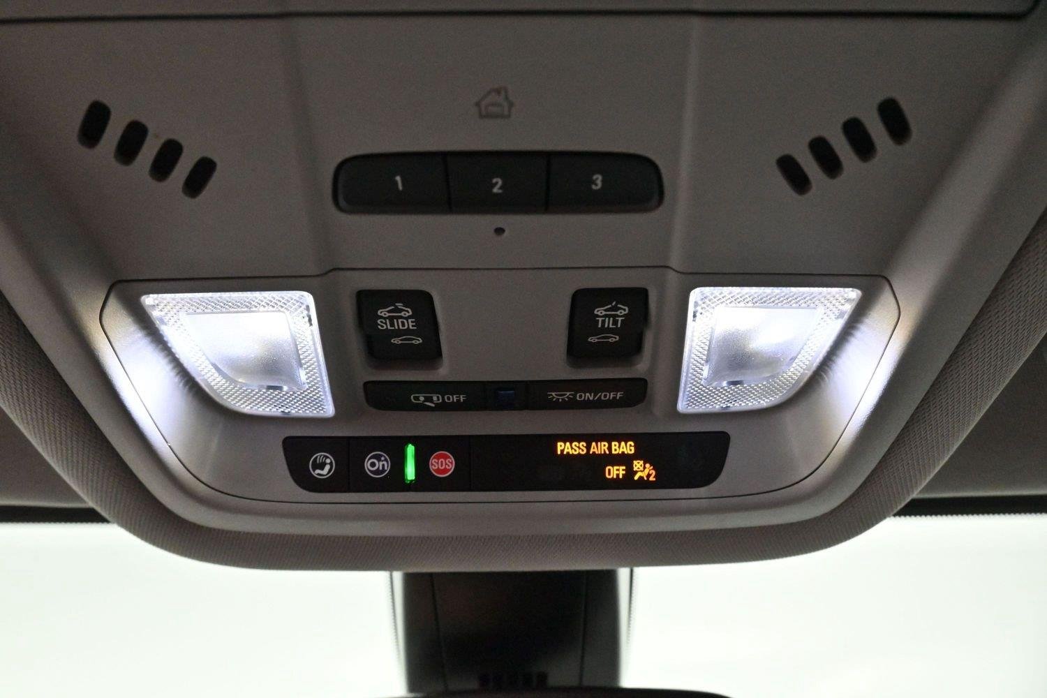 Used 2021 SUMMIT WHITE GMC AT4 image 31