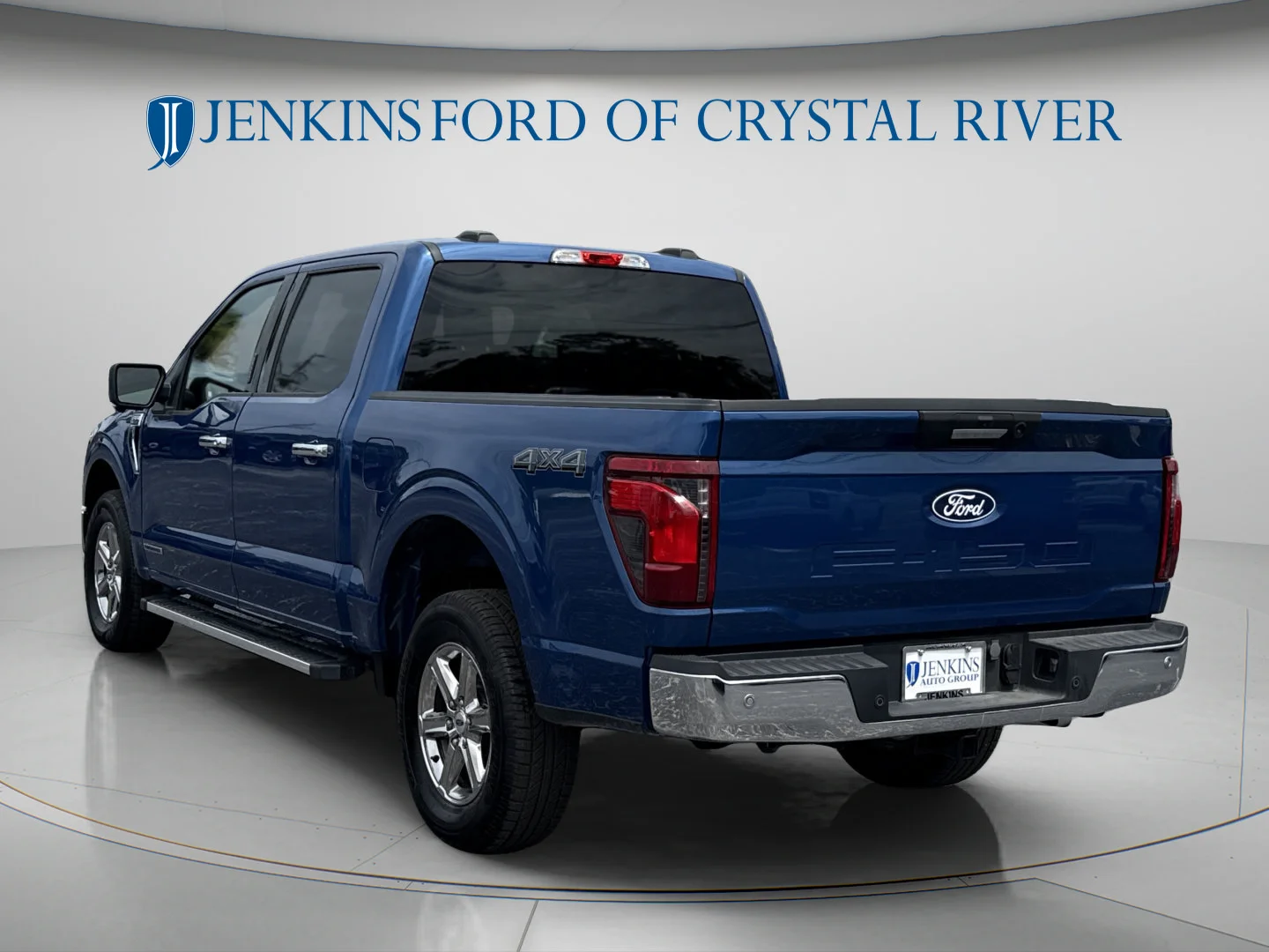 Used 2024 Atlas Blue Metallic Ford XLT image 7