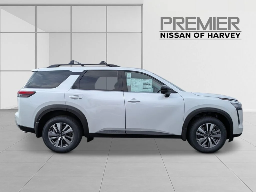 New 2026 Everest White Pearl TriCoat Nissan SL image 5