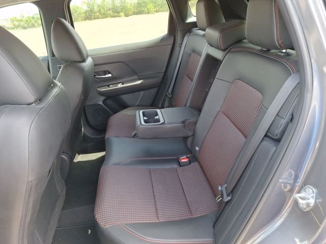 Used 2025 Gray Nissan SR image 24