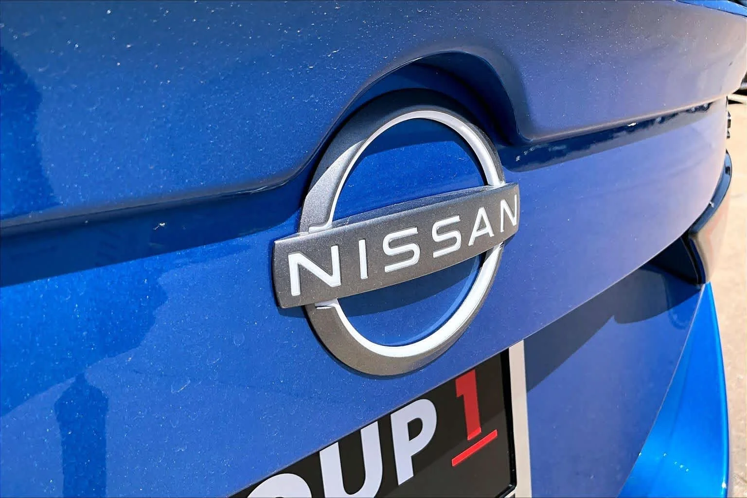 Used 2025 Electric Blue Metallic Nissan SR image 28