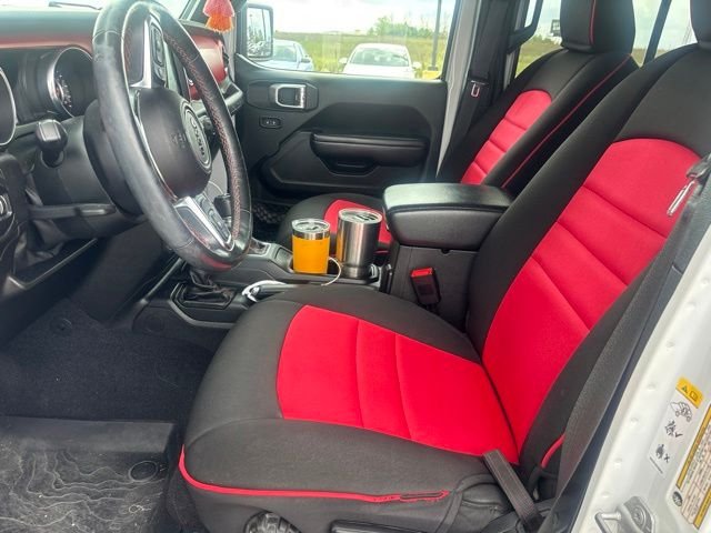 Used 2018 Bright White Clearcoat Jeep Unlimited Rubicon image 14
