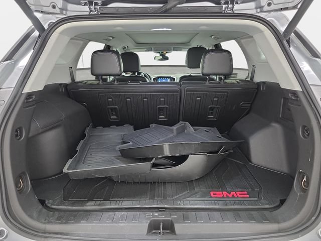 Used 2023 Silver GMC SLT image 32