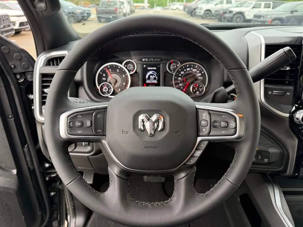 New 2026 Diamond Black Crystal Pearl-Coat Exterior Paint RAM Big Horn image 14