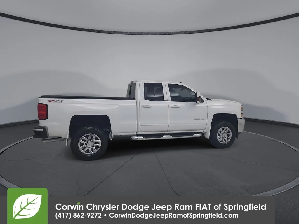 Used 2017 White Chevrolet LT image 16