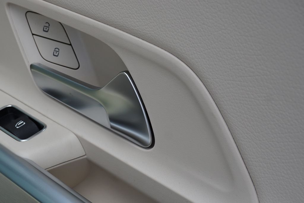 2025 Mercedes-Benz GLB Base - Photo 58
