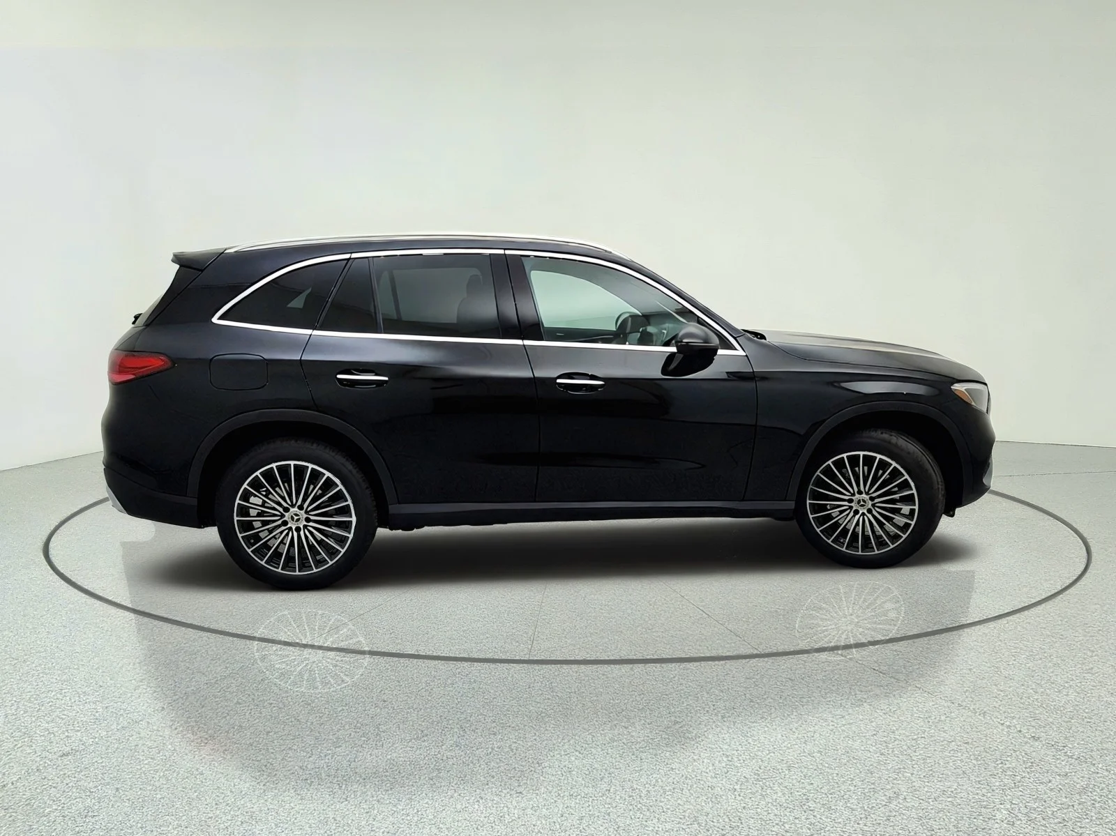 2026 Mercedes-Benz GLC Base - Photo 13