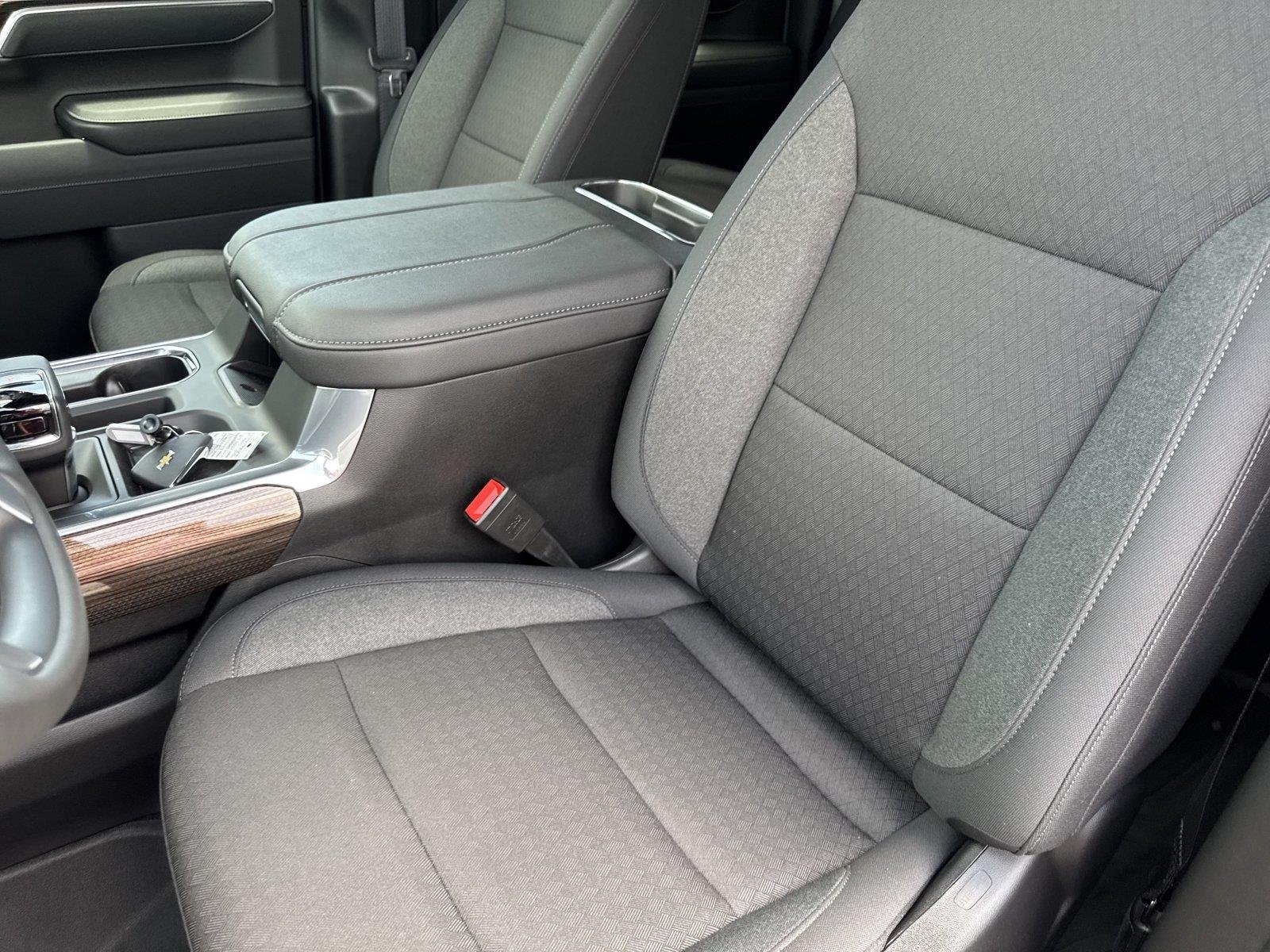 New 2026 Sterling Gray Metallic Chevrolet LT image 11