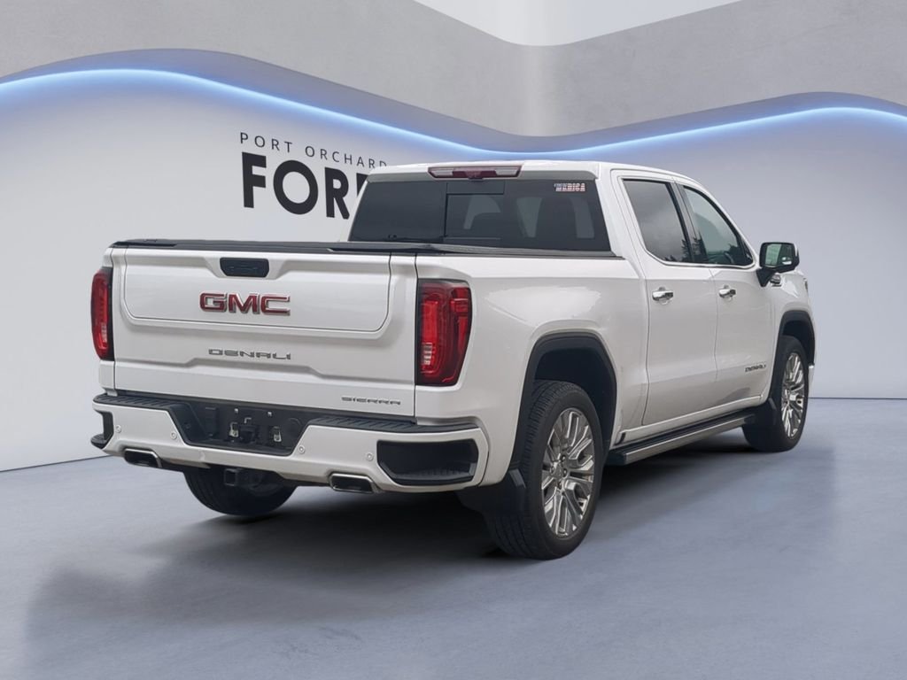 Used 2022 White Frost Tri-Coat GMC Denali image 7