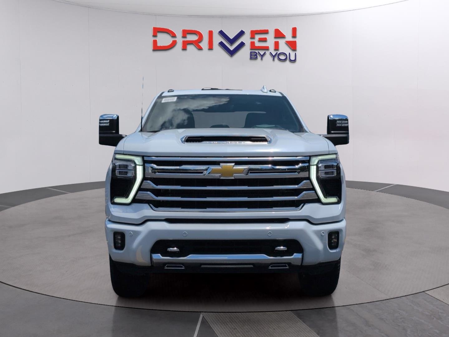 New 2026 Polar White Tricoat Chevrolet High Country image 8