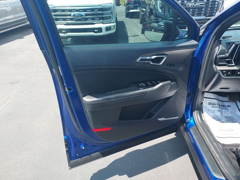 Used 2023 Blue Kia X-Pro image 11