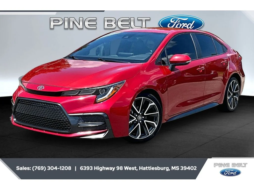 Used 2020 Barcelona Red Metallic Toyota SE image 10