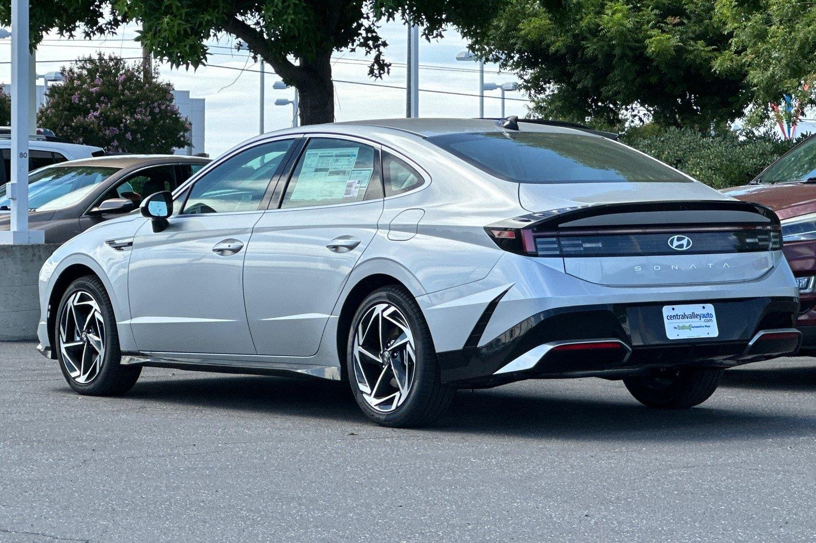 New 2026 Aero Silver Hyundai SEL Sport image 32