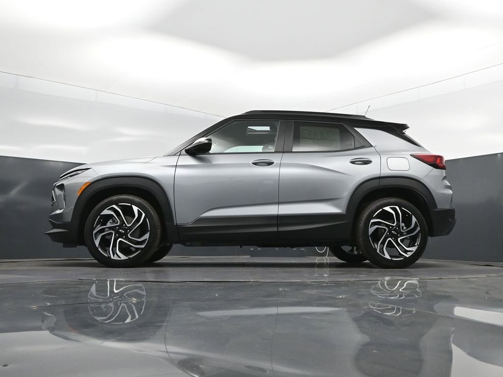New 2026 Sterling Gray Metallic Chevrolet RS image 39