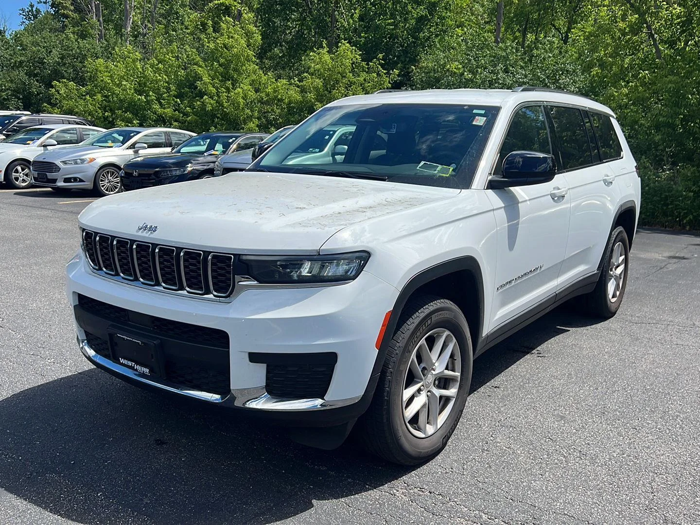 Used 2023 Bright White Clearcoat Jeep Laredo image 2