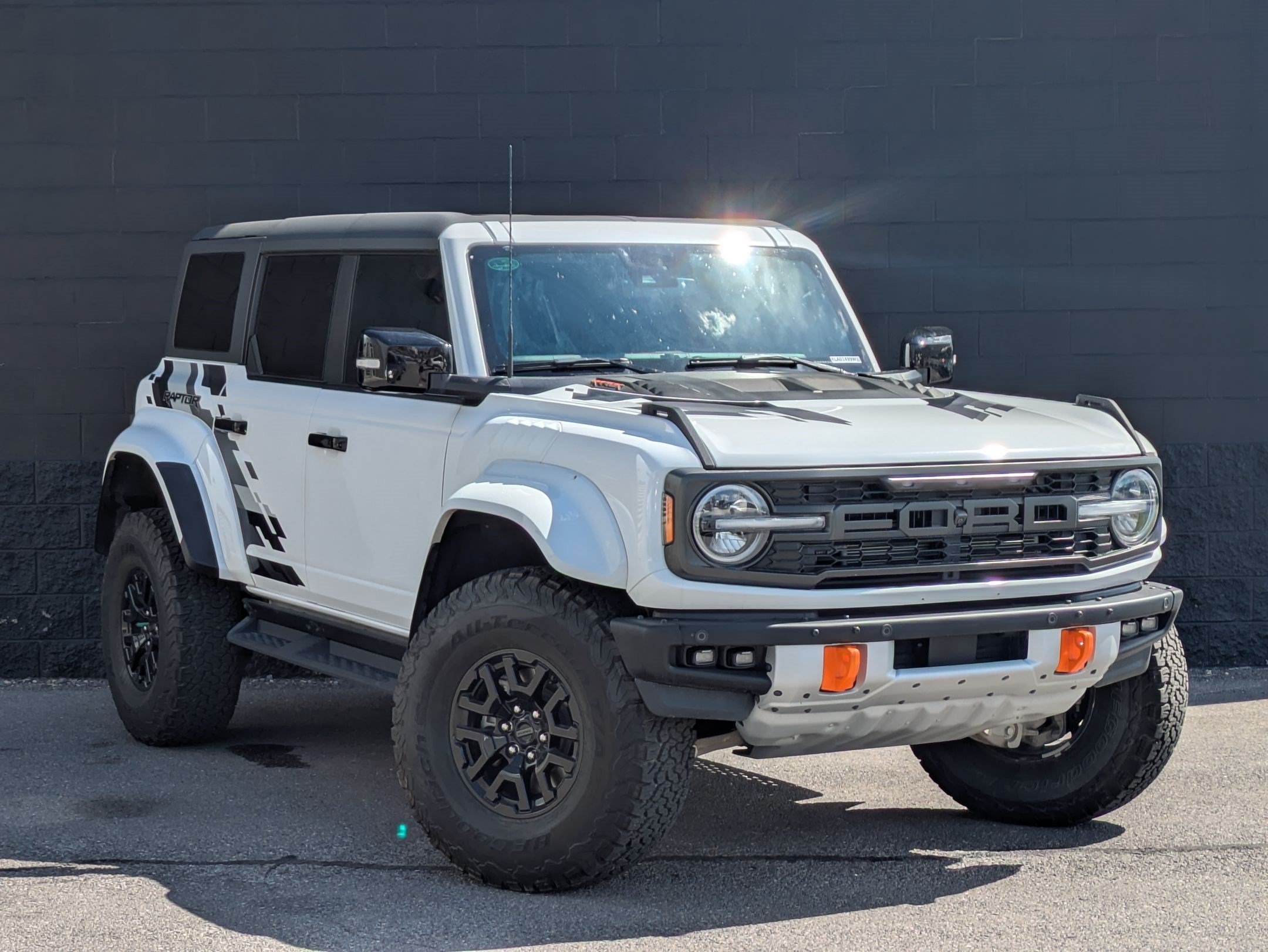 Used 2024 Oxford White Ford Raptor image 3