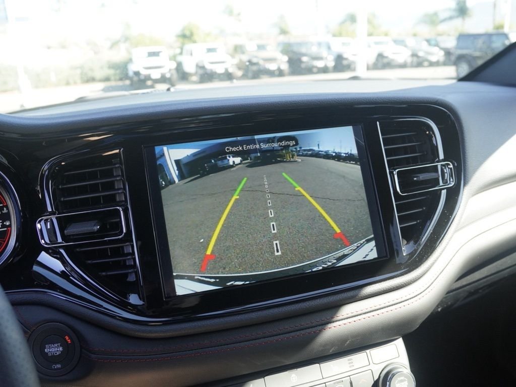 New 2026 White Knuckle Clear-Coat Exterior Paint Dodge GT HEMI V8 image 14