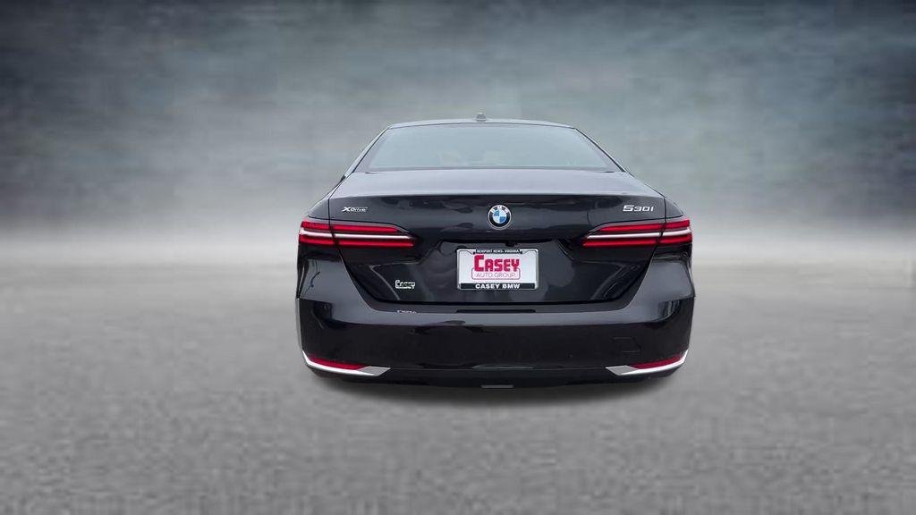 New 2026 Dark Graphite Metallic BMW 530i xDrive image 11