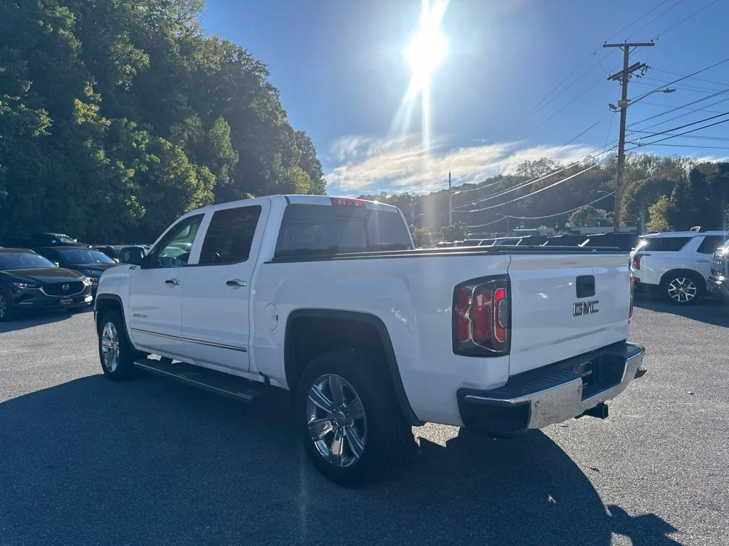 Certified Used 2018 White GMC SLT image 5