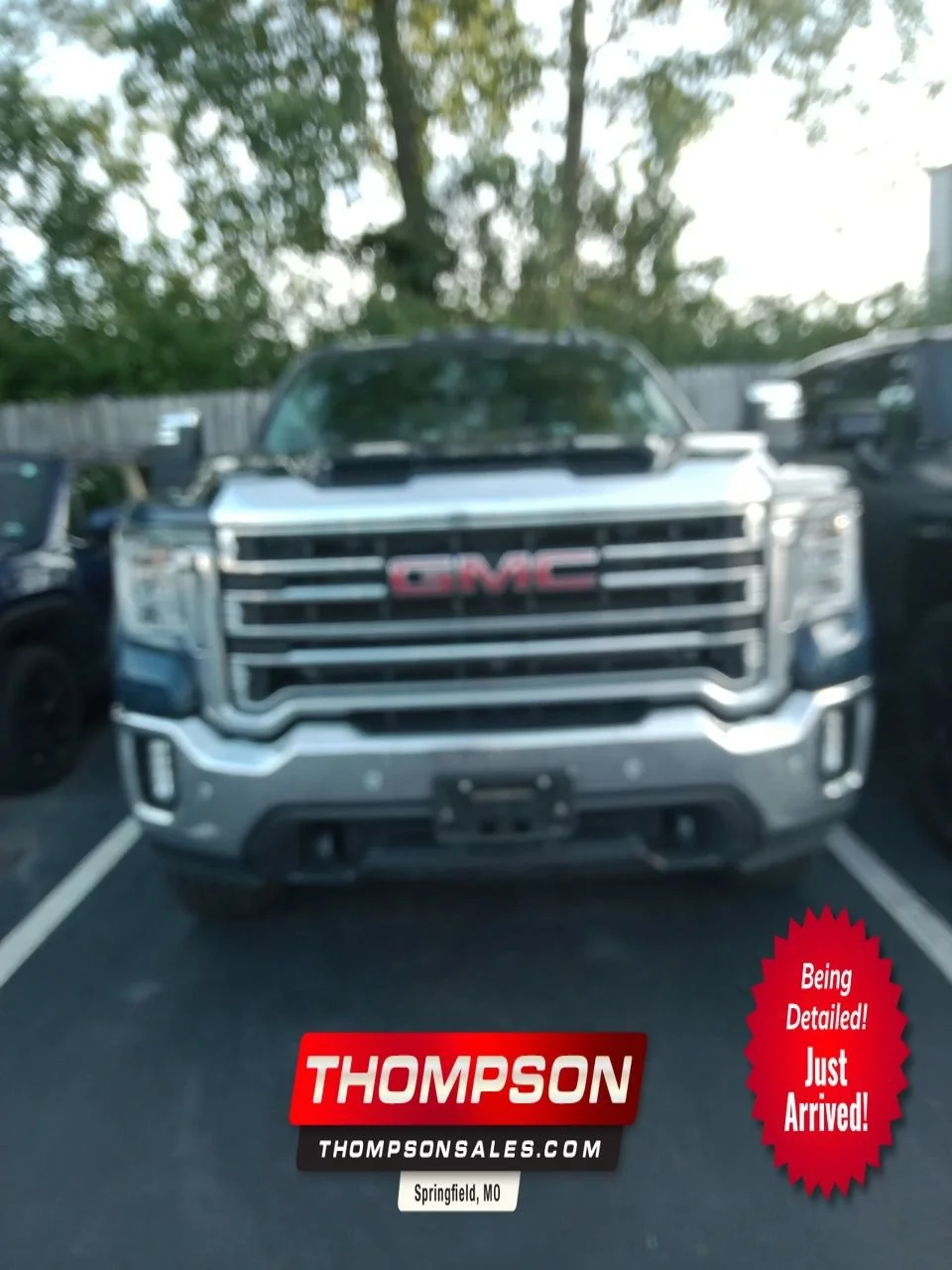 Used 2023 Pacific Blue Metallic GMC SLT image 1