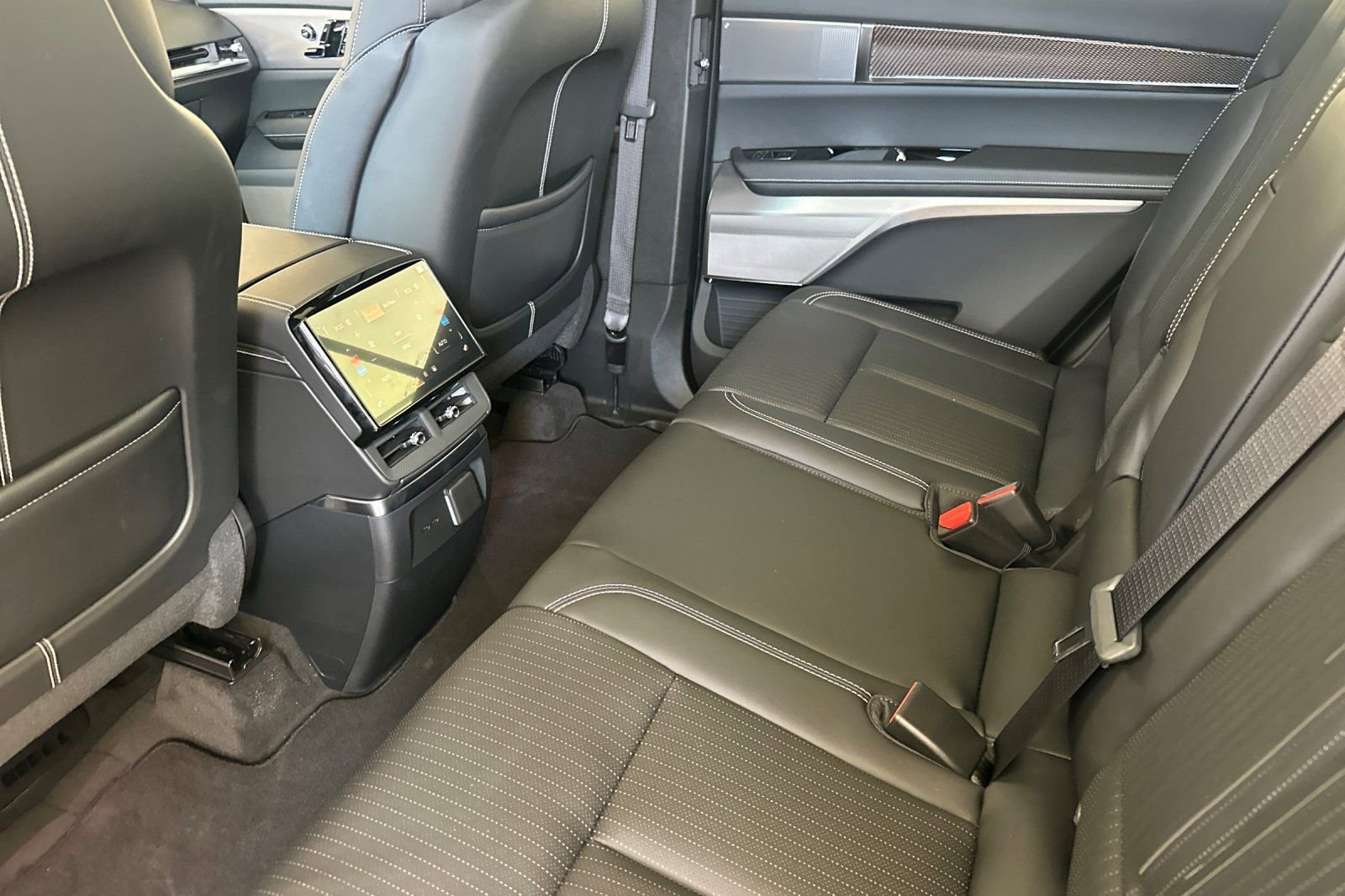 2026 Cadillac VISTIQ Luxury - Photo 12