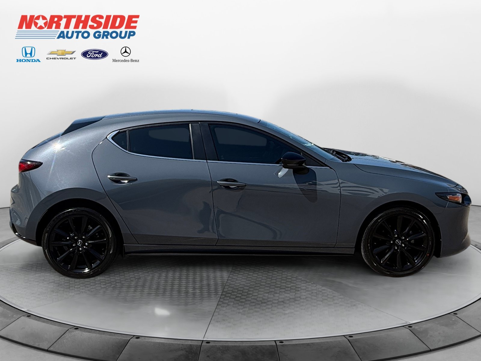 Used 2022 Polymetal Gray Metallic Mazda Carbon Edition image 8