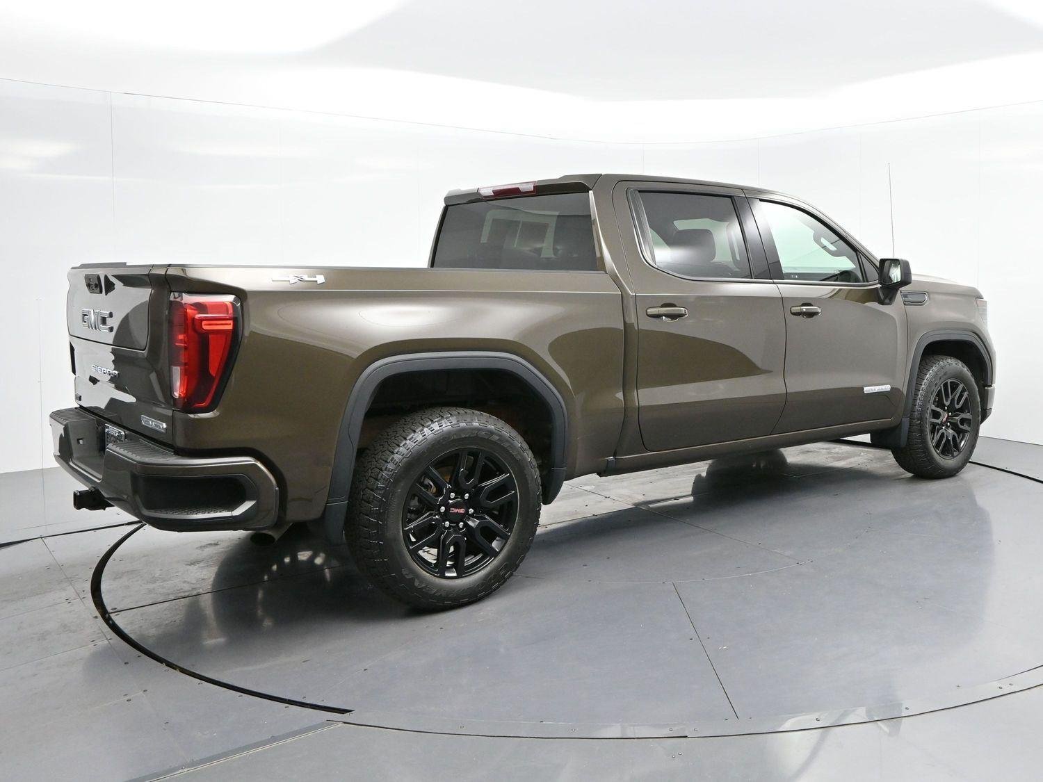 Used 2023 Deep Bronze Metallic GMC Elevation image 7