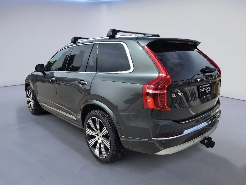 Used 2022 Pine Grey Metallic Volvo Inscription image 3