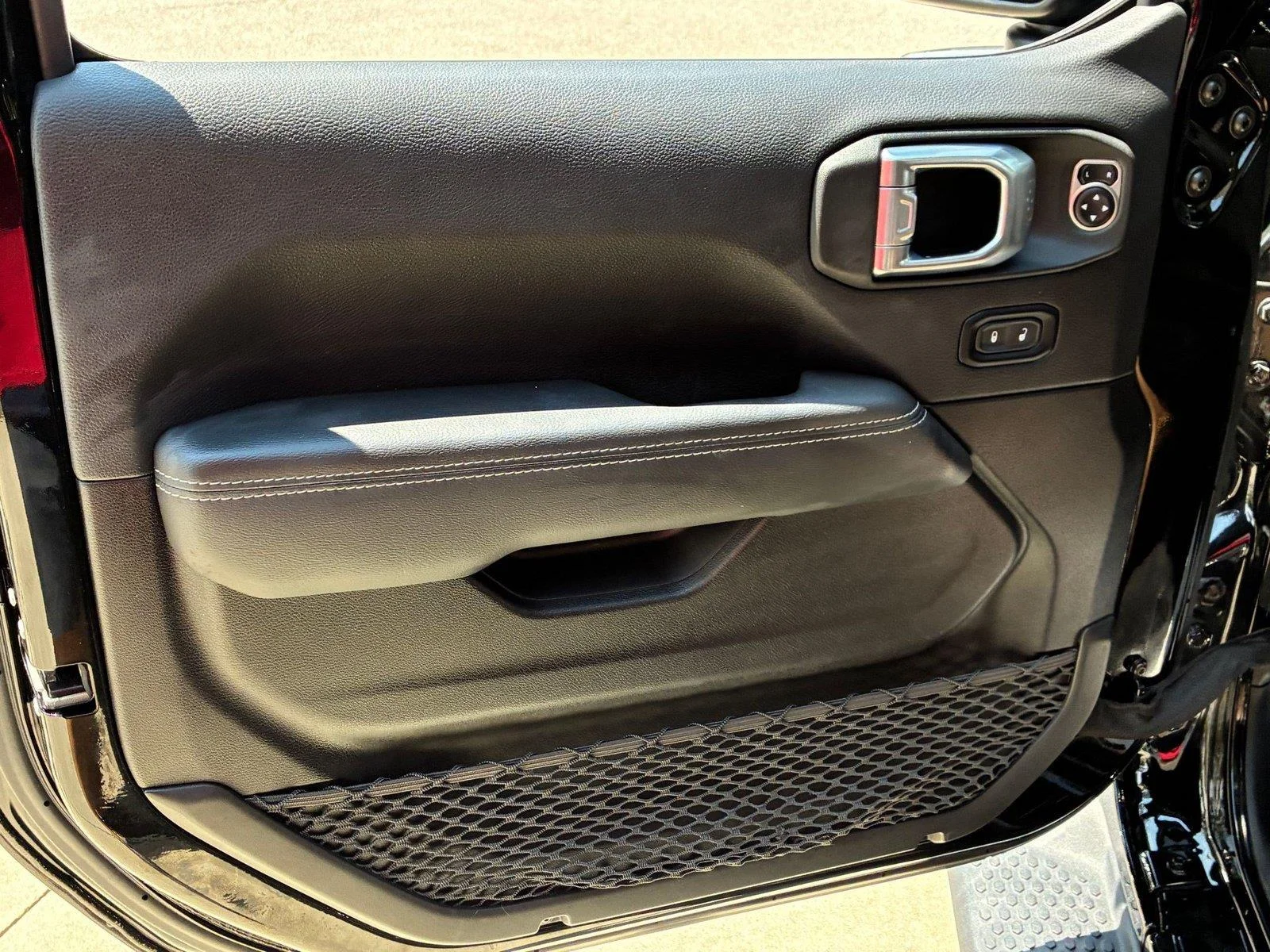 Used 2023 Black Clearcoat Jeep Sahara image 12