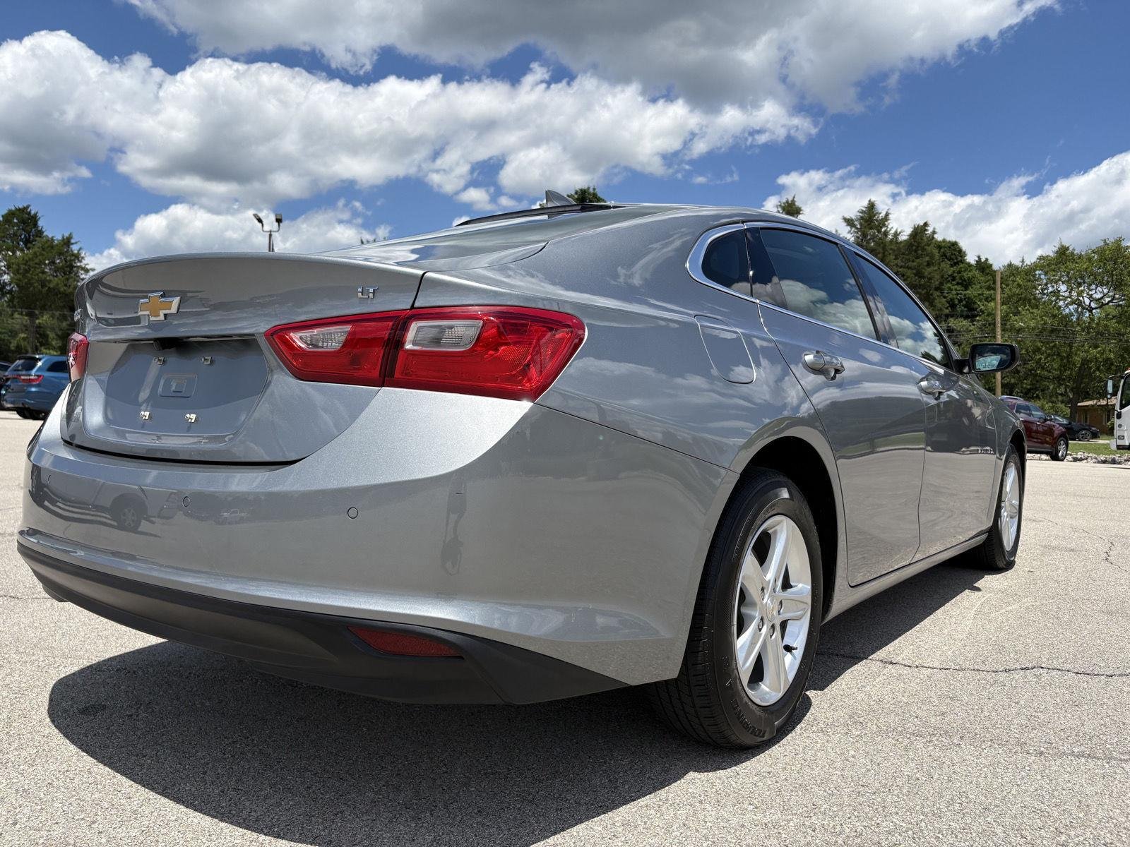 Used 2024 Sterling Gray Metallic Chevrolet LT image 21