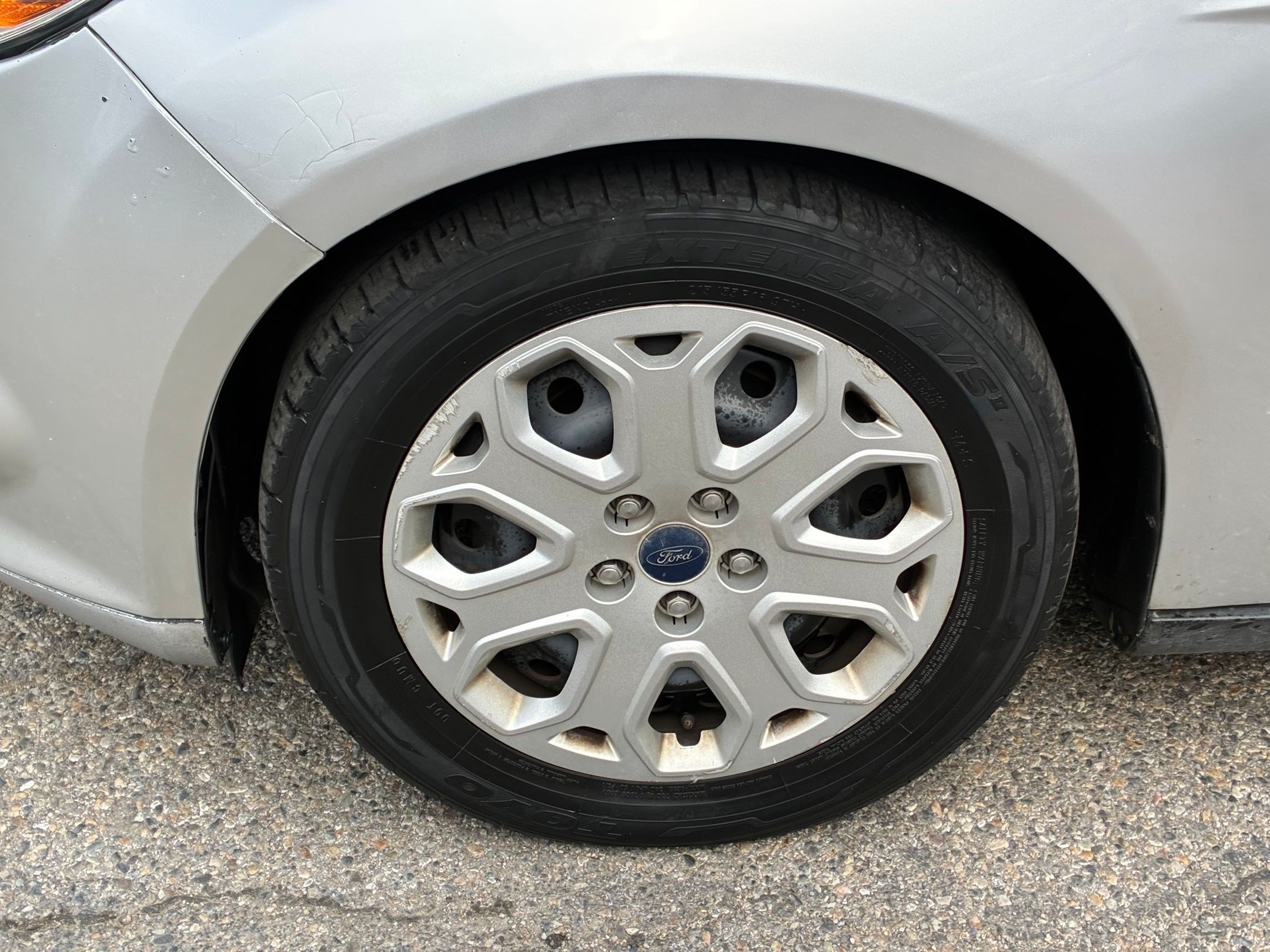 Used 2012 Ingot Silver Ford SE image 12