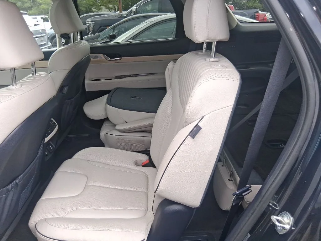 Used 2024 White Hyundai Limited image 15